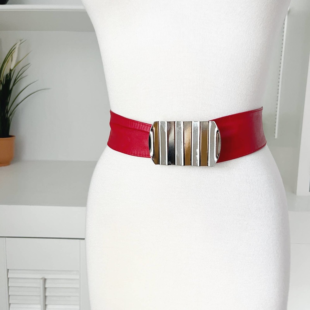 Vintage Red Leather Silver Wavy Buckle Adjustable Wide Belt Size XS/S - Picture 1 of 4